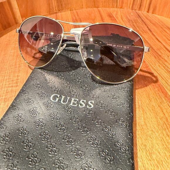 Guess Womens Aviator Sunglasses Gold Frame Gradient Brown Lens w/ Case Y2K Trend - Picture 6 of 7